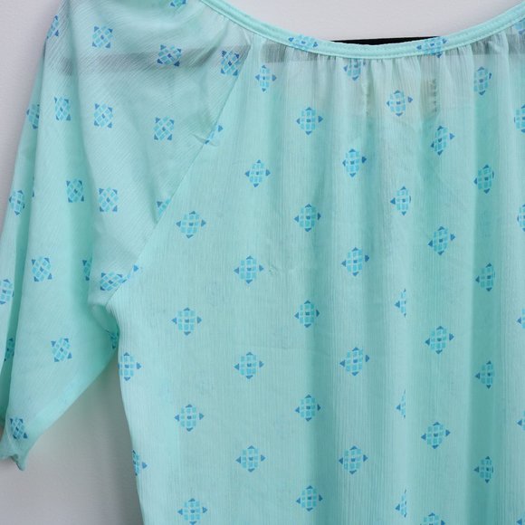 Hollister Baby Doll Top Mint Green Tie Neckline - Picture 7 of 8